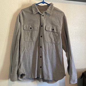 Everlane heavyweight button down